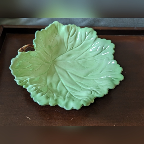 Vintage Carlton Ware Large Light Green Leaf Bowl~Twig Handle~Staffordshire~9.5”L - Picture 3 of 6